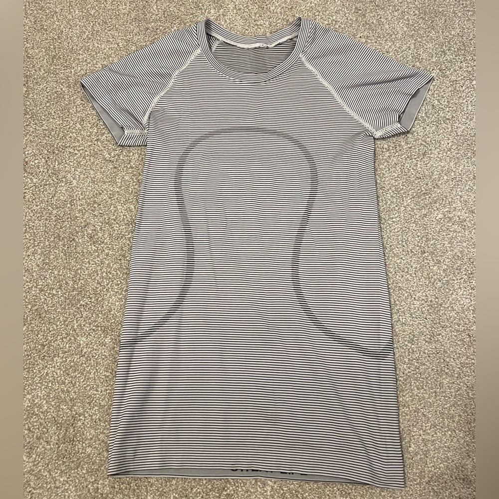 Striped Lululemon Swiftly Tech Short-Sleeve Shirt 2.0